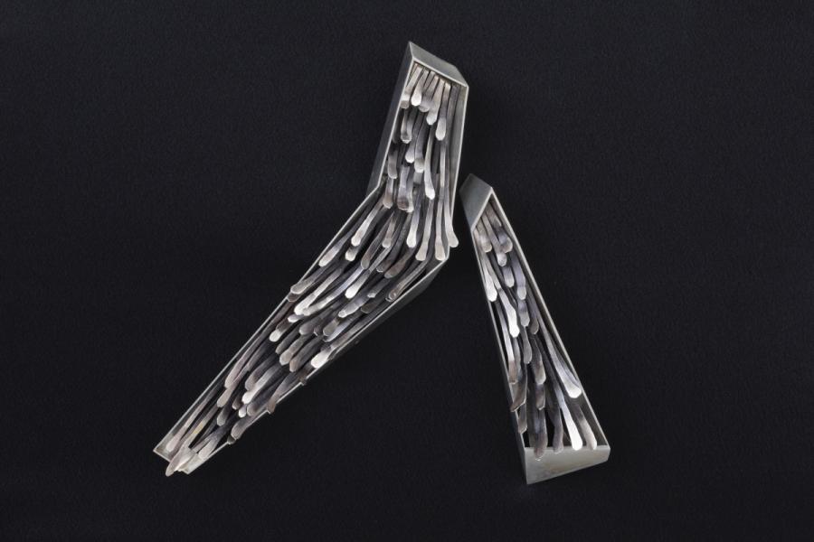 Lean on Each Other (Two brooches)